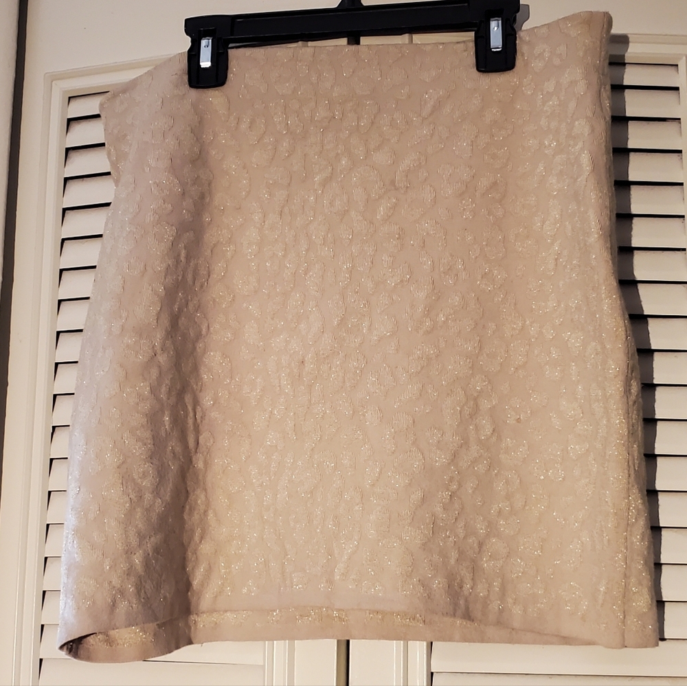 Like New! Aritizia Sunday Best VOLPE SKIRT